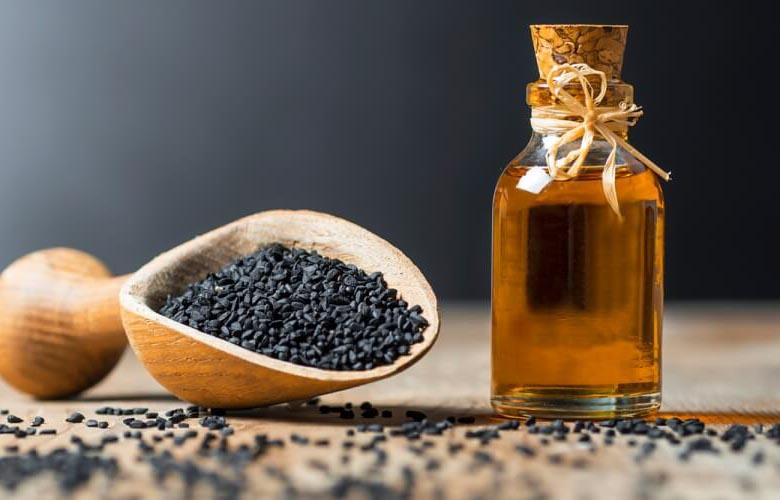 زيت حبة البركة لتفتيح البشرة